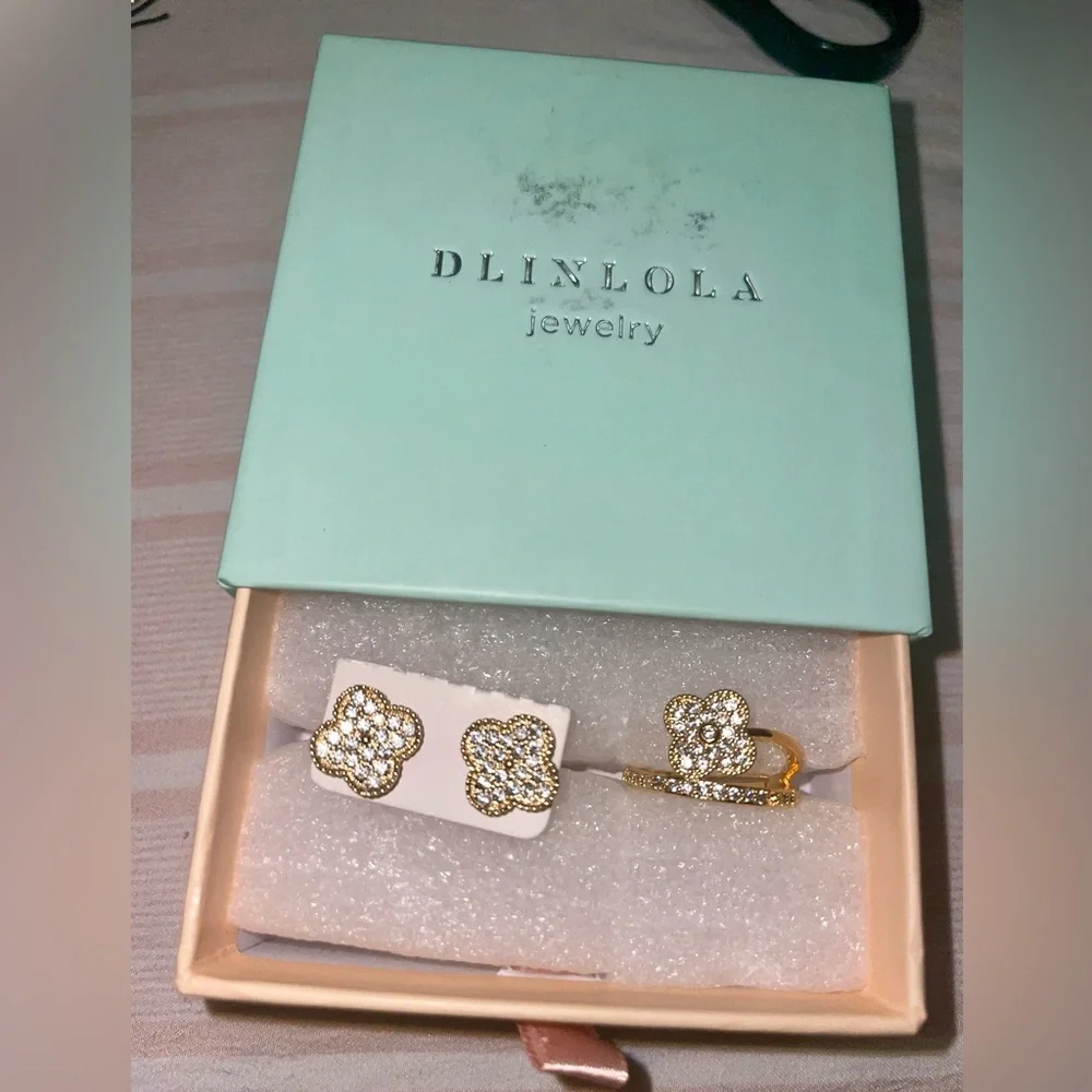 DLINLOLA Alhambra earring set - Picture 1 of 17